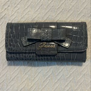 Guess Wallet 🖤